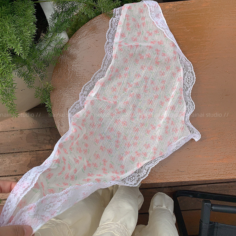 Pequeña toalla triangular de flores ~ bufandas de seda encaje correa de cabello turbante fotos atmósfera 2024 primavera nuevos accesorios para el cabello