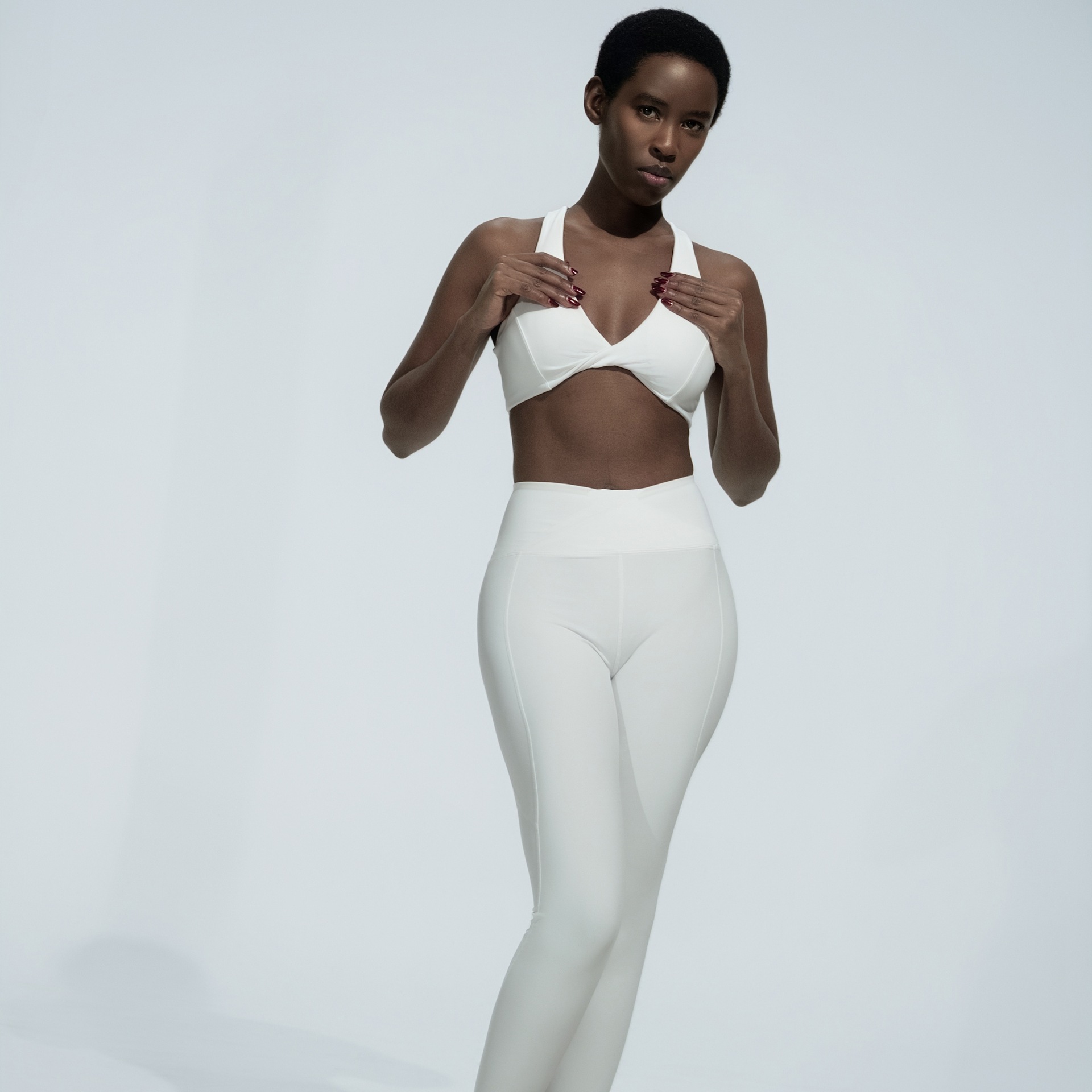 Cross-border ins nueva sensación de desnudez ropa interior deportiva casual para mujeres sujetadores de yoga ajustados y rápidos para correr ropa de fitness