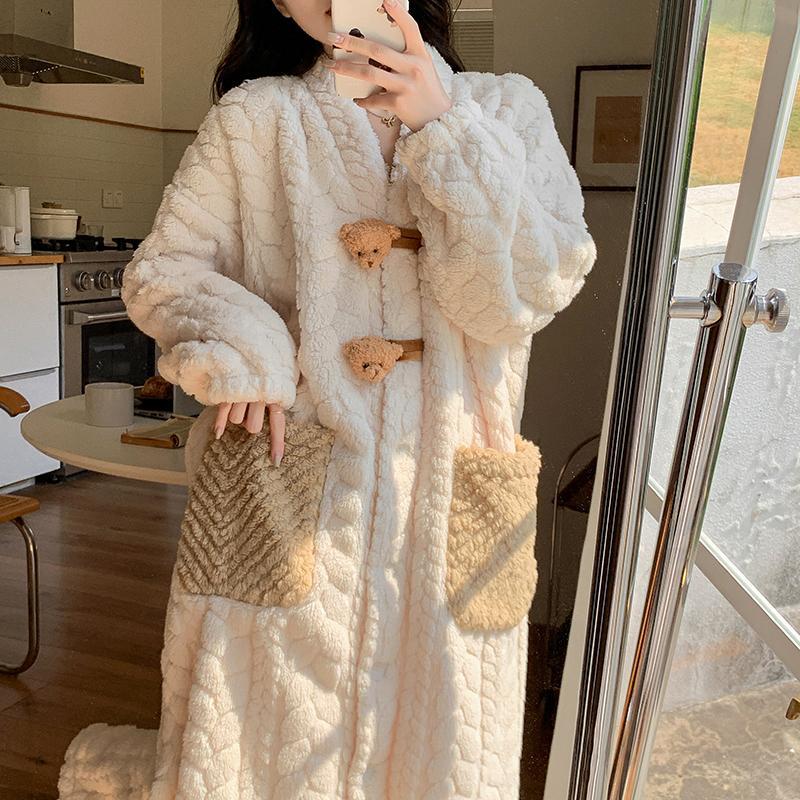 跨境法兰绒睡袍女秋冬加厚开衫套装长款大码珊瑚绒保暖家居服睡裙