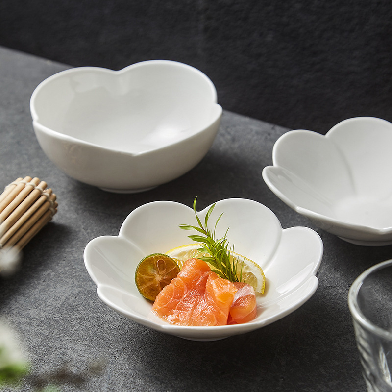 Flower-Shaped Ceramic Small Bowls, Exquisite and Practical Condiment Dishes, Hotel Side Dishes, Wholesale High-Quality Fruit Salad Bowls