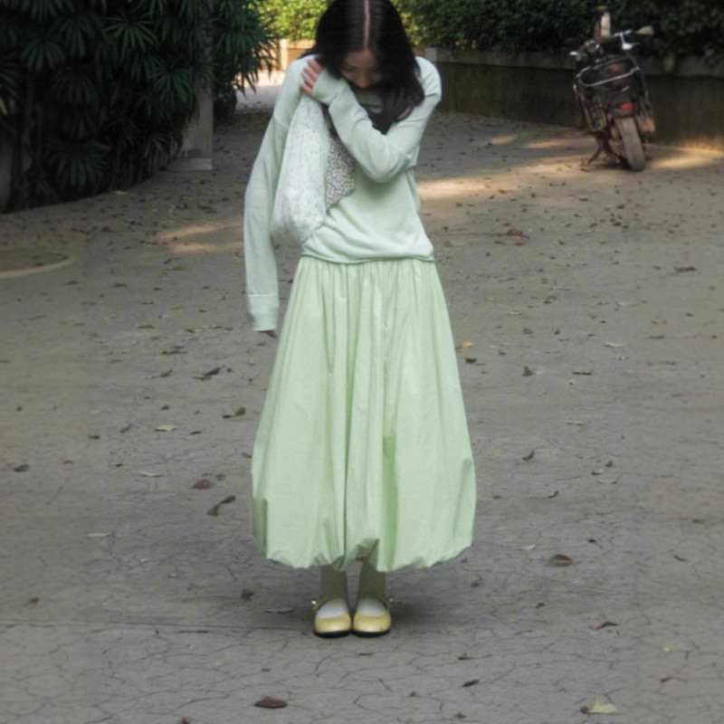 Spring and Summer 2025 New Mid-Length Petite High-Waisted Versatile Elastic Waist Skirt