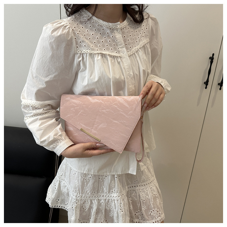 112g Weight Sewing Thread Fashion Element Magnetic Buckle Closure Type Top Handle Strap Type Envelope Bag Bags Type Office, Party Occasion Pu Leather Material Solid Color Pattern All Seasons Season Women's Gender Elegant Style Square Shape Pu Leather Solid Color Sewing Thread Square Clutches 1
