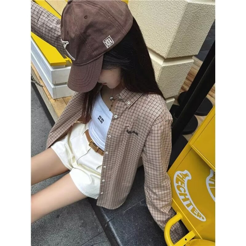 2024 새로운 여름 스타일 남성과 여성의 패션 편지 수 놓은 격자 무늬 긴팔 셔츠 옷깃 느슨한 캐주얼 긴팔 셔츠