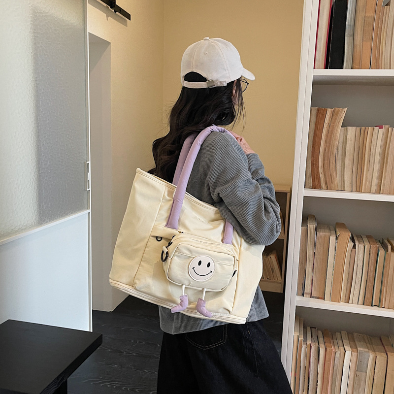 Popular women's crossbody bag tote bag, large capacity, stylish and trendy, versatile crossbody bag, wholesale and dropshipping available