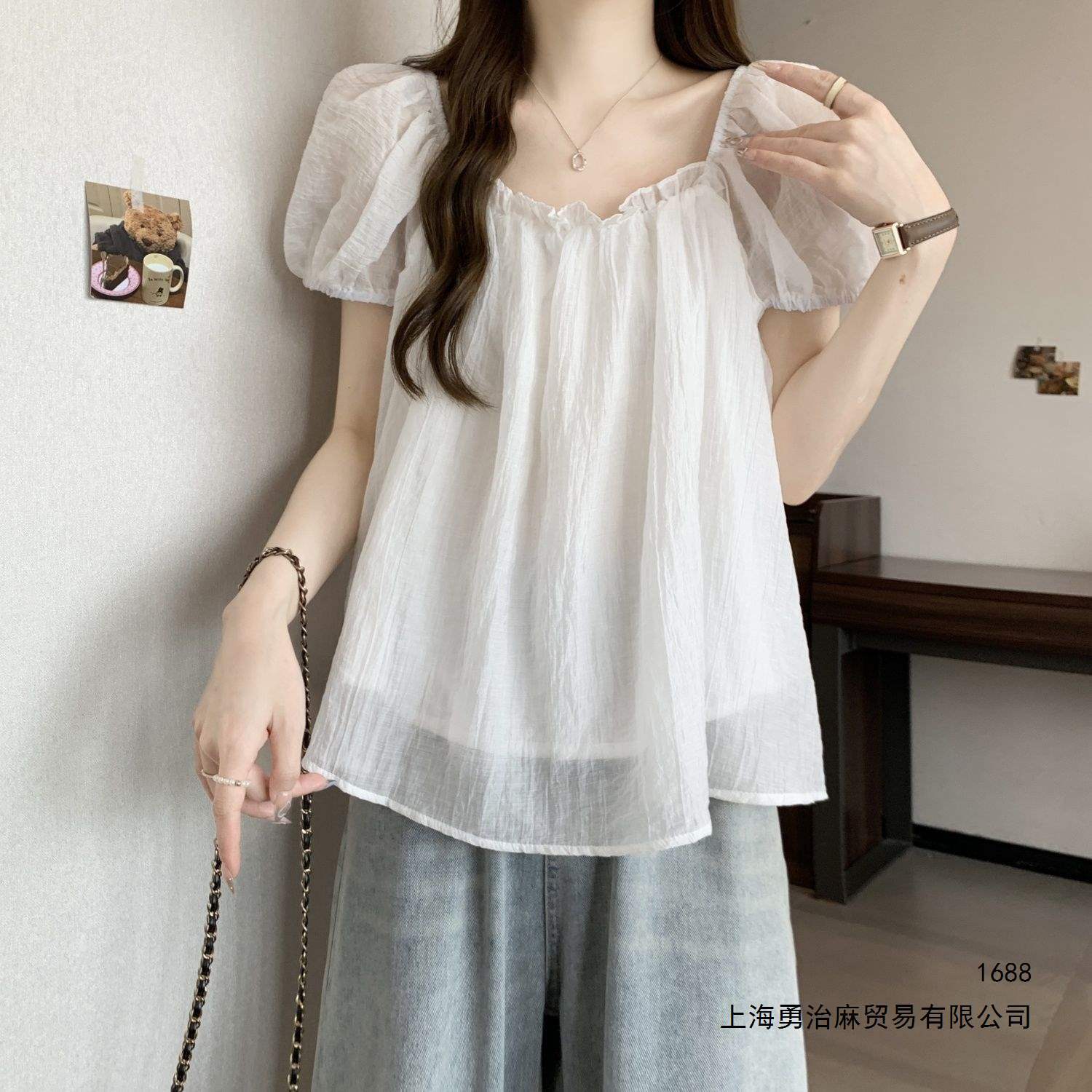 2026 Summer New Style Square Neck Loose Fit Lightweight Breathable Puff Sleeves Slimming Chiffon Blouse for Women