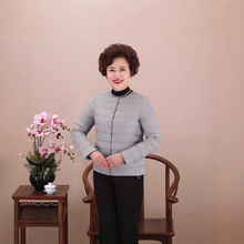 新款轻薄羽绒服女内胆中老年妈妈装无领圆领V领保暖女款薄款打底