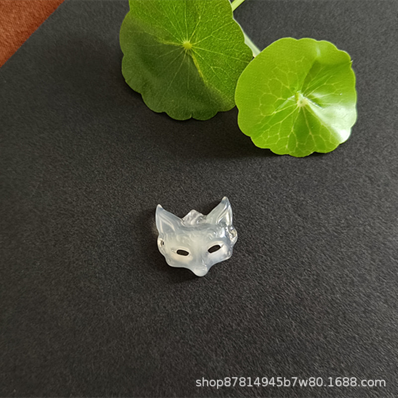 화이트 칼세도니 여우 마스크 네이키드 펜던트 (19*20mm)