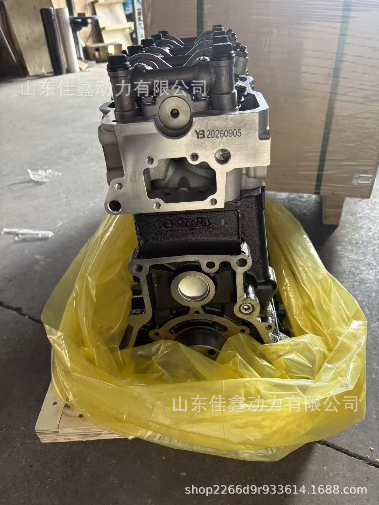 Suitable for Toyota Hiace and Hilux 22R engine, including the cylinder head and cylinder block assembly for the 22R engine