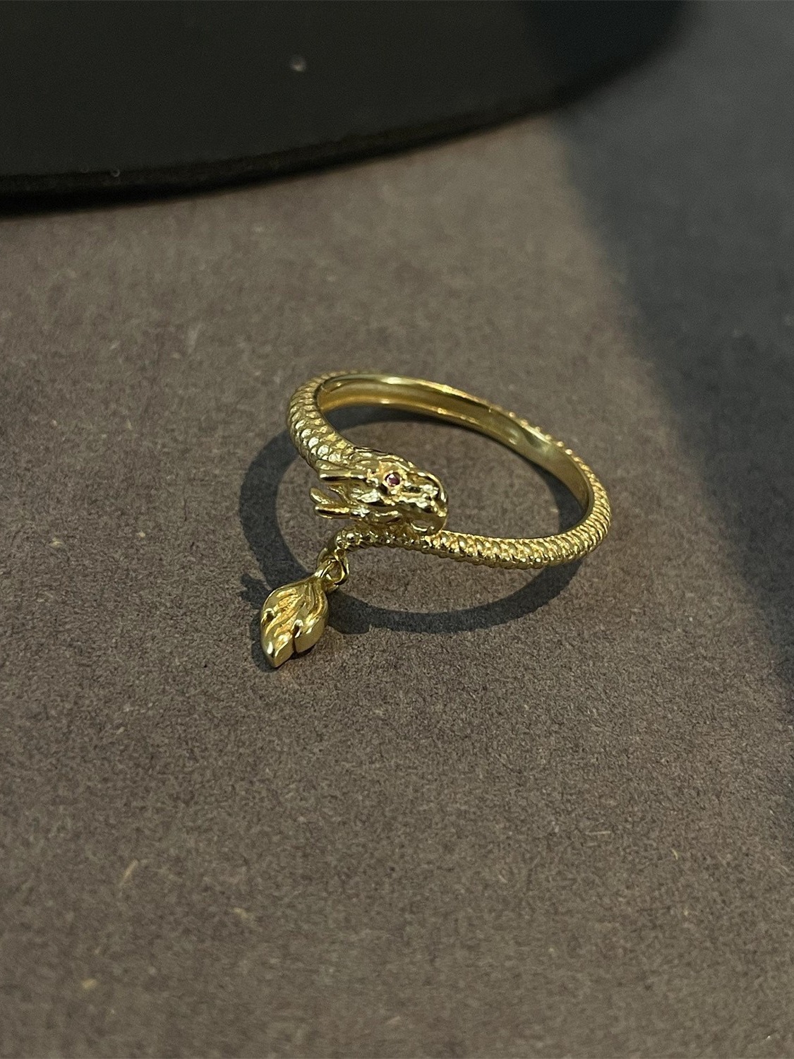 Bijoux et accessoires Bague Dragon Année Petit Dragon Doré Design de niche Mode Bague Année Dragon Zodiaque Haut de gamme Accessoires de bague Femme_voghion.com