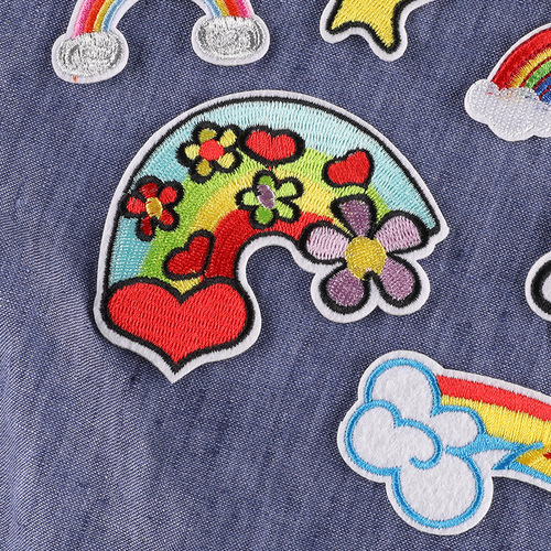 Strawberry Computer Adhesive Ironing Embroidery Cloth Sticker Rainbow Badge Wholesale Exquisite Computer Embroidered Label Clothes Patch Sticker