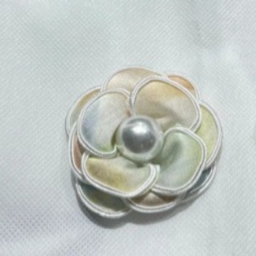 Elegante Kamelien Perlen Brosche Vintage Stil Schleifen Anstecker_voghion.com