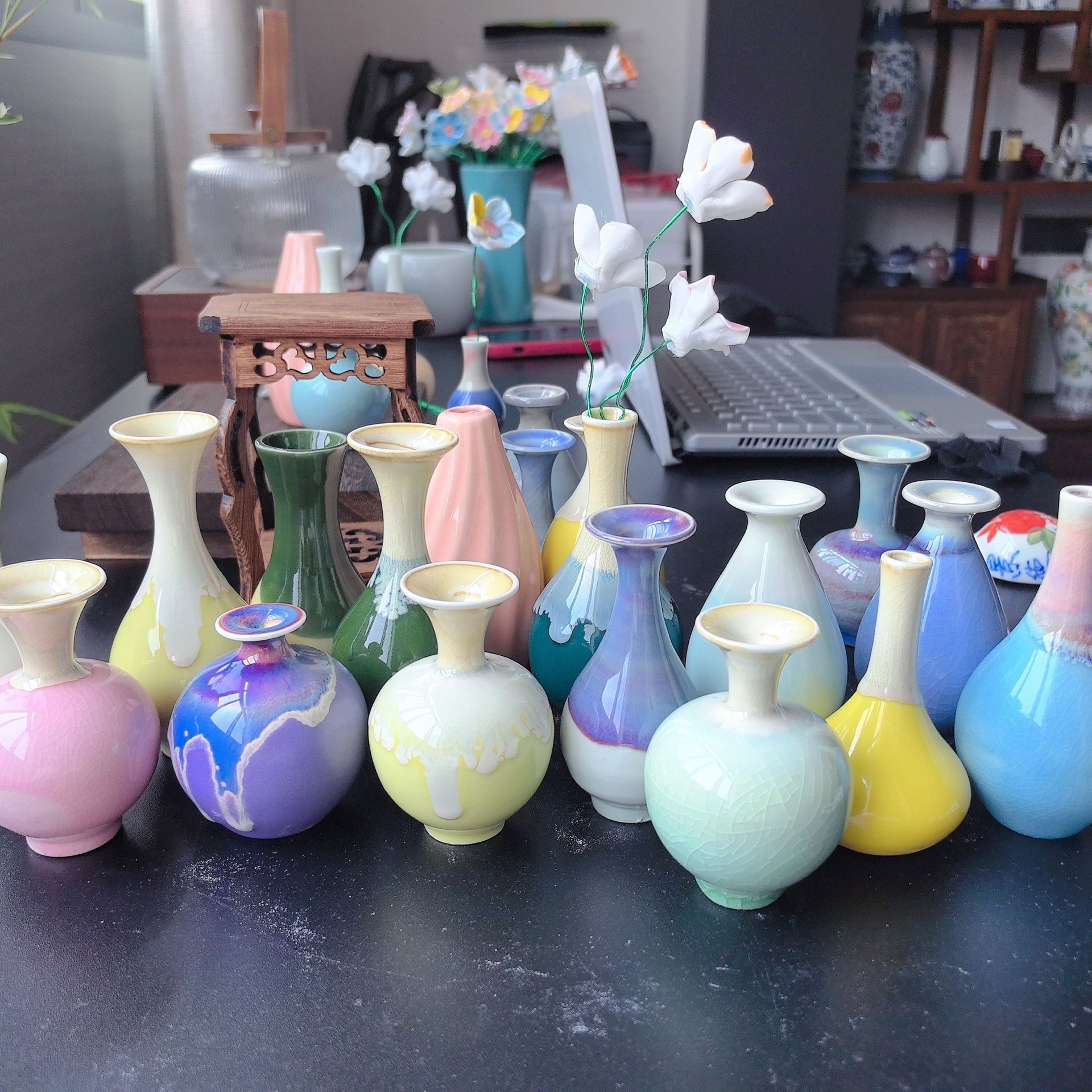 Mini Vase Ceramic Jingdezhen Flower Arrangement High-End Scenic Spot Hot-Selling Small Commodities Cultural and Creative Market Ornaments Gifts