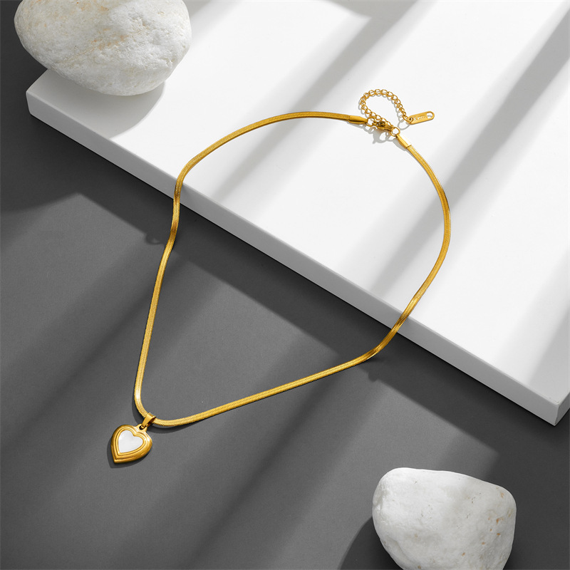 20g Weight 0.03µm-0.05µm Gold Plating Thickness PVD Coated Gold Plating Process 18K Real Gold Plated Plating Material 304 Stainless Steel Pendant Material Acrylic Inlay Material PVD Coated Real Gold Plated 18K Gold Heart Shape Titanium Steel Sweet Waterproof Non Tarnish Titanium Steel Pendant Necklace