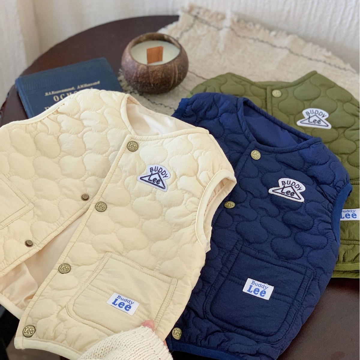 2023 INVIERNO DE LOS NIÑOS abajo algodón chaleco niñas engrosada chaleco japonés niños de invierno abrigo en stock