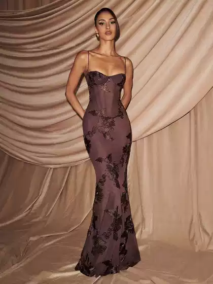 2025 New Arrival European & American Style 3D Embroidered Open-Back Cross-Strap Maxi Dress with Exquisite Floral Embroidery for Banquet & Formal Occasions