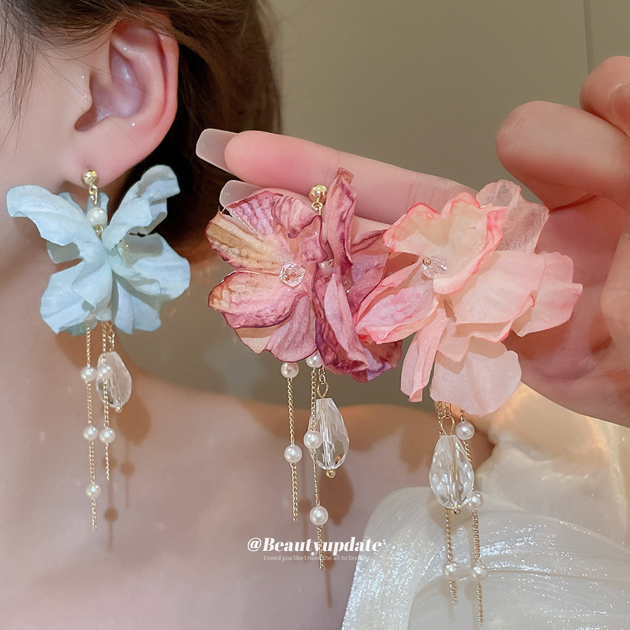 Pendientes de perla de cristal de cristal de flor de tela de aguja de plata Pendientes de todo fósforo de temperamento suave Pendientes de lujo ligero de alta gama