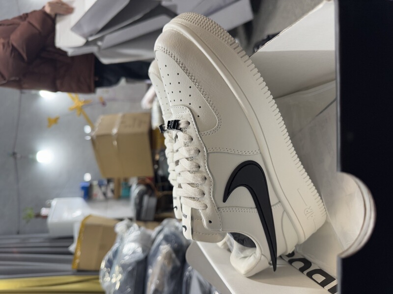 莆田靴 エアフォースワン AF1 ハイバージョン AMBU 共同ブランド ラージフック ワイドソール スポーツスニーカー トップレイヤーレザー|undefined