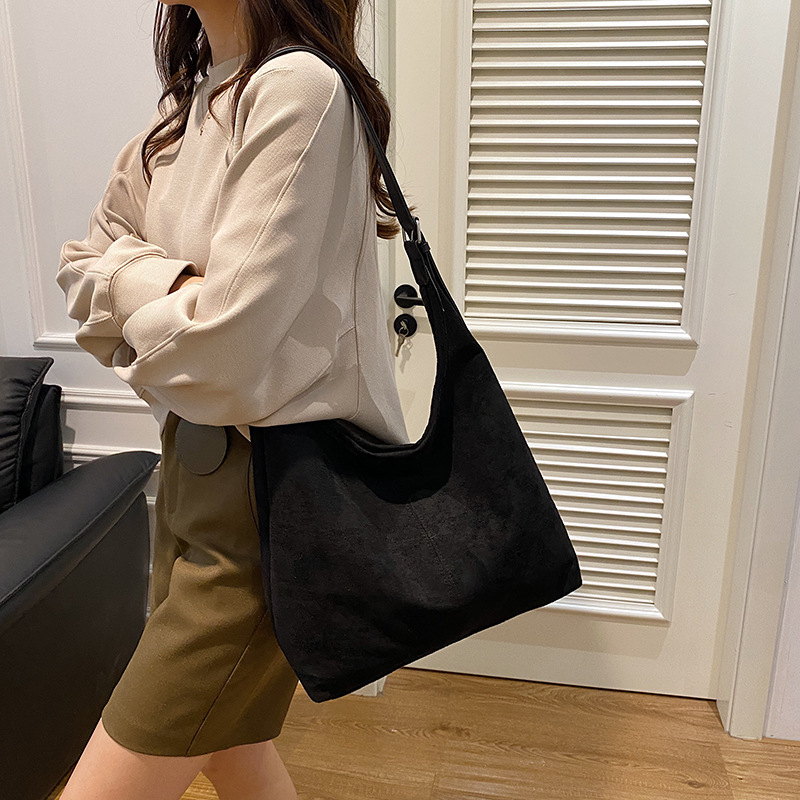 Bolso rosa coreano perezoso2024 nuevo paquete de transporte de hombro de gran capacidad suave pito