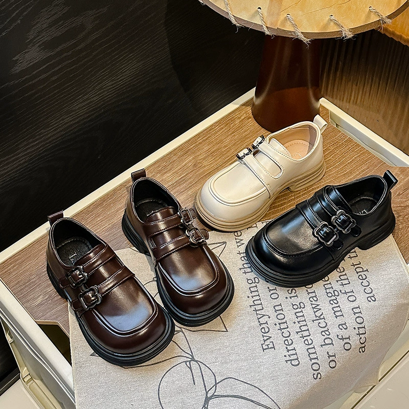 Маленькая девочка одиночные туфли в британском стиле Lefu обувь весной 2025 новая детская обувь черная девочка кожаные туфли принцессы обувь
