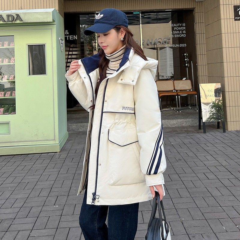 Modas de cintura para superar la ropa de invierno femenina 2025 nuevo estilo de este año herramientas y chaqueta de terciopelo