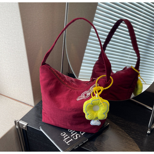 Minimalist solid color armpit bag, soft and waxy one-shoulder small cloth bag, fashionable dumpling bag, ladies shoulder bag, nylon canvas handbag