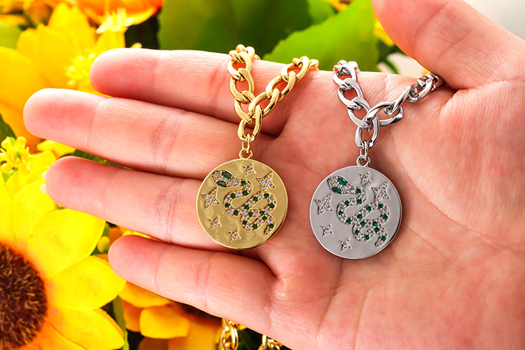 Fashion Snake Copper Plating Rhinestones Pendant Necklace