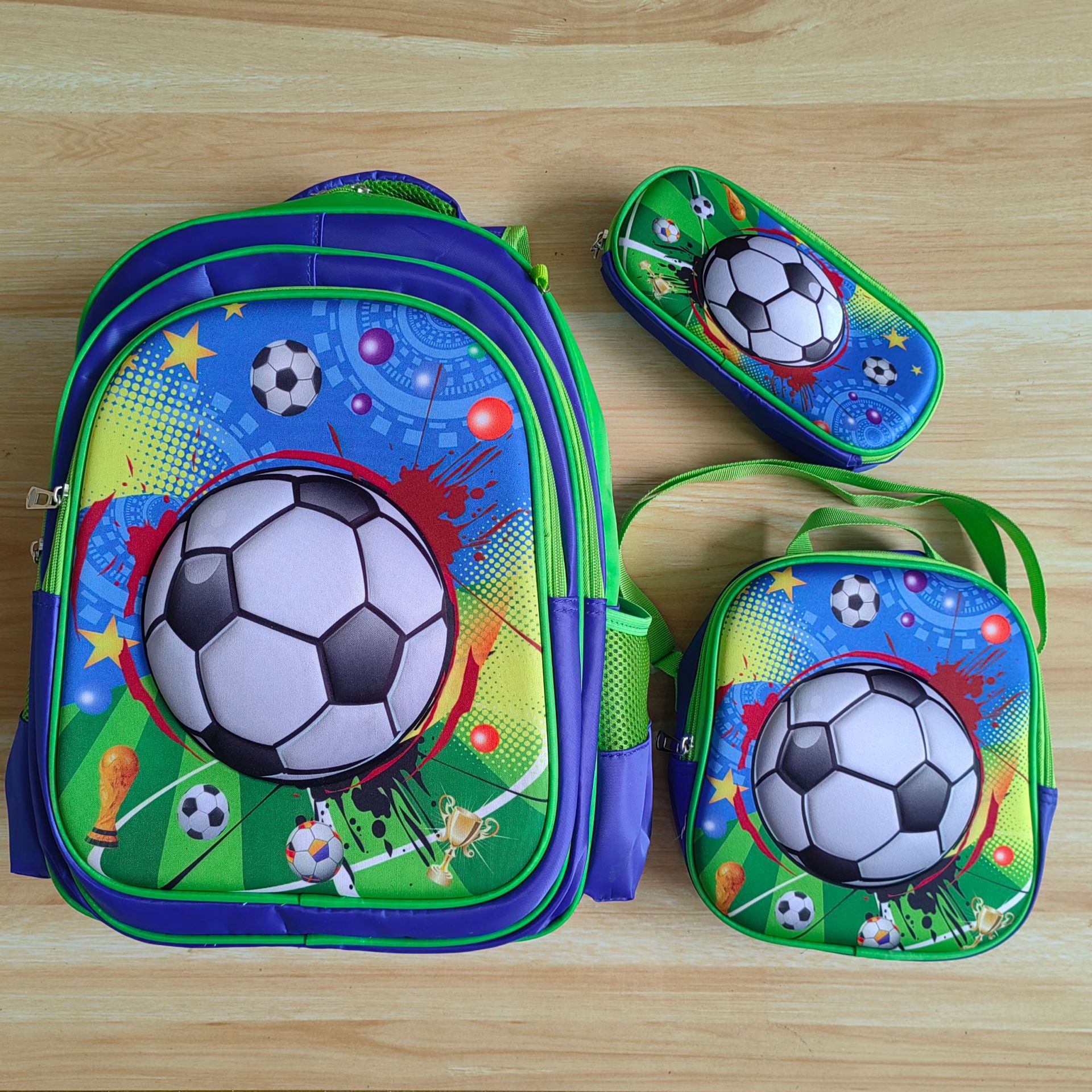 Comercio exterior al por mayor 3D Escuela Primaria estudiante mochila 3-piece set niños dibujos animados mochila lápiz bolsa de almuerzo para grado 1-6