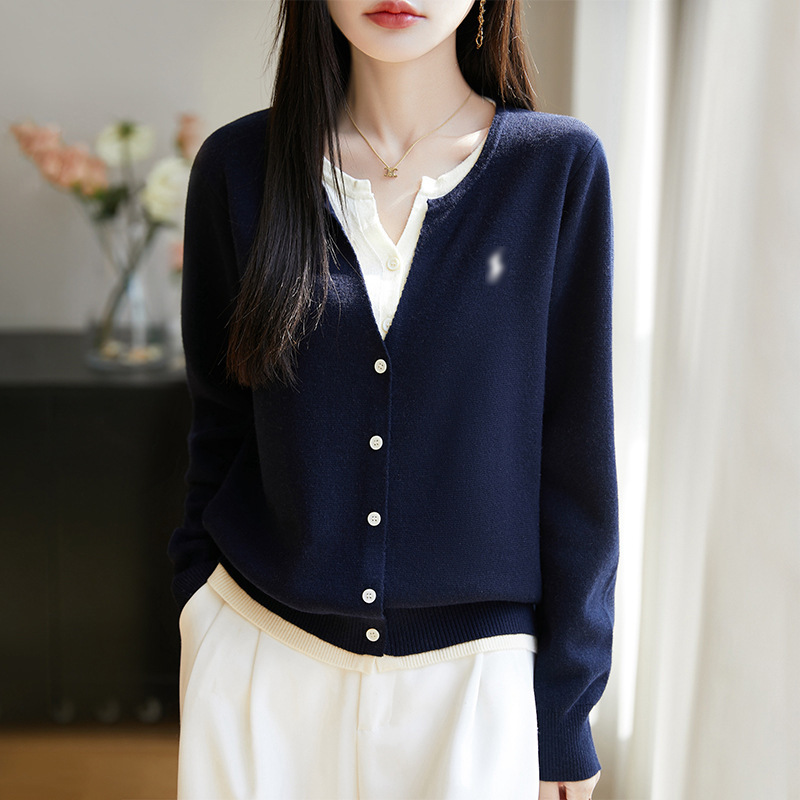 Early Autumn 2025 New Worsted Wool V Neck Knitted Cardigan Long-Sleeved Women's Design Color Matching Fake Two-Piece Top