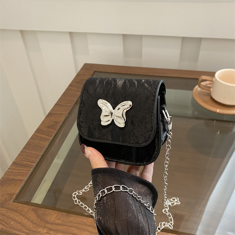 Bolso de hombro popular de este año bolso de sillín simple y moderno bolso pequeño 2024 otoño nuevo hermoso bolso diagonal simple