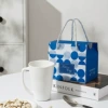Klein blue lace corrugated cup [pure white] color box