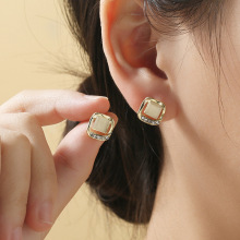 S925银针韩国方形猫眼石镶锆小众设计高级感轻奢秋冬新款耳钉耳饰