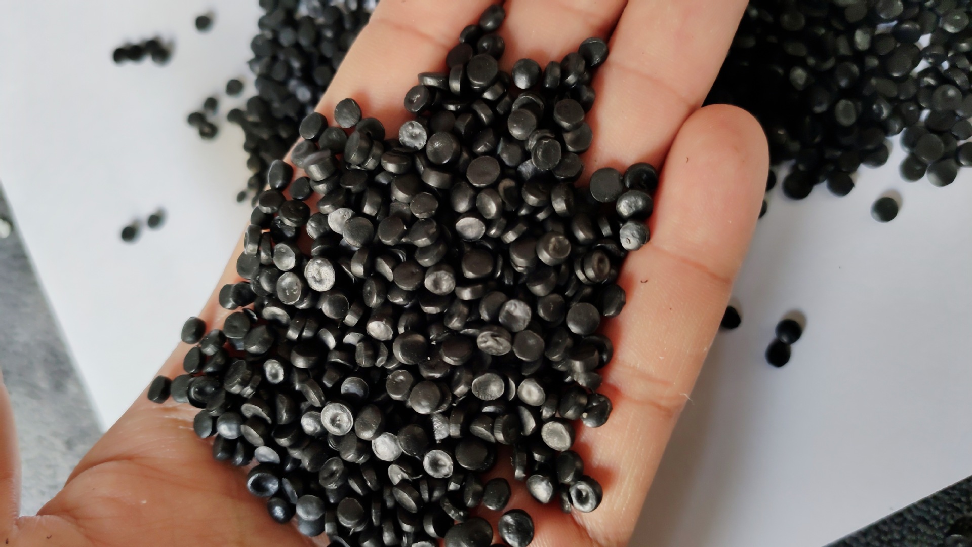 生产批发 黑色HDPE管道 再生塑料PE颗粒 聚乙烯HDPE管道再生料