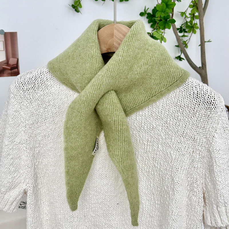 Bufandas de invierno femeninas de alta calidad estilo coreano de estilo universal protector de cuello bufandas de punto triangulares sólidas bufandas