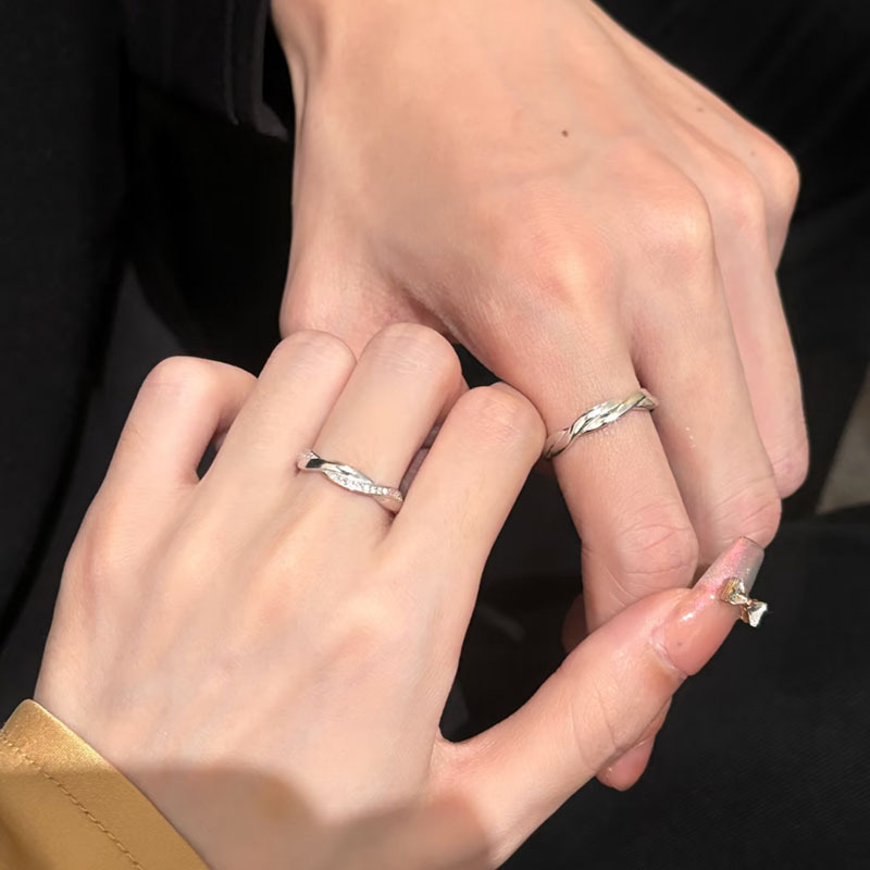 S999~Pure Silver Mobius Couple Rings, Simple Ins-Style Gift for Boyfriend/Girlfriend, Fashionable and High-End Ring S999~Pure Silver Mobius Couple Rings, Simple Ins-Style Gift for Boyfriend/Girlfriend, Fashionable and High-End Ring