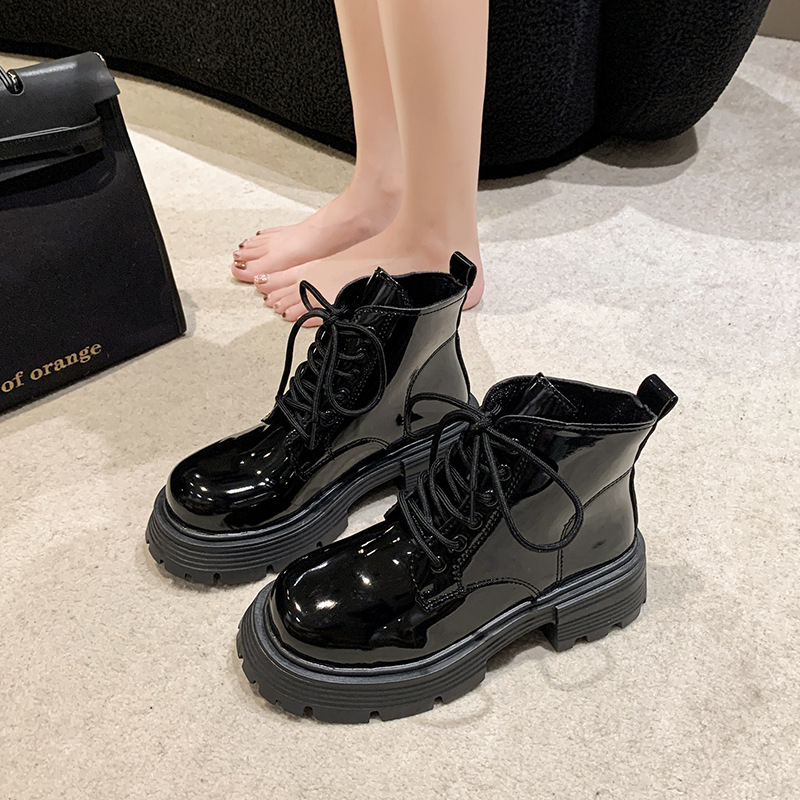 글로시 블랙 플러스 벨벳