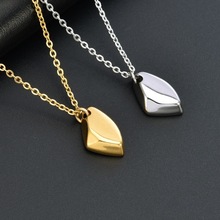 新款韩流简约气质许愿石钛钢项链几何不规则菱形吊坠碎银子锁骨链