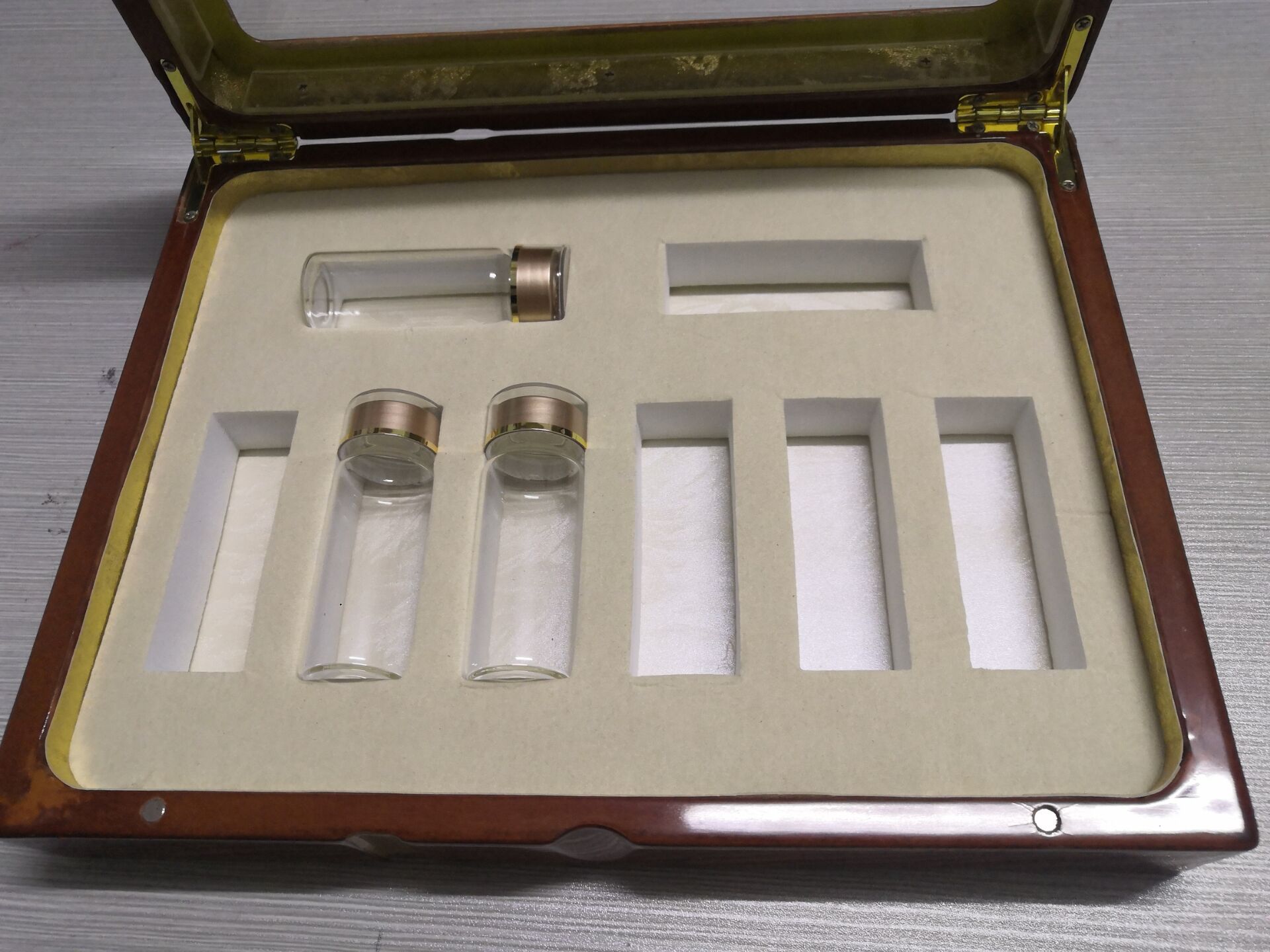 厂家供应白色EVA表绒布瓶子包装泡沫冬虫夏草瓶子包装海绵