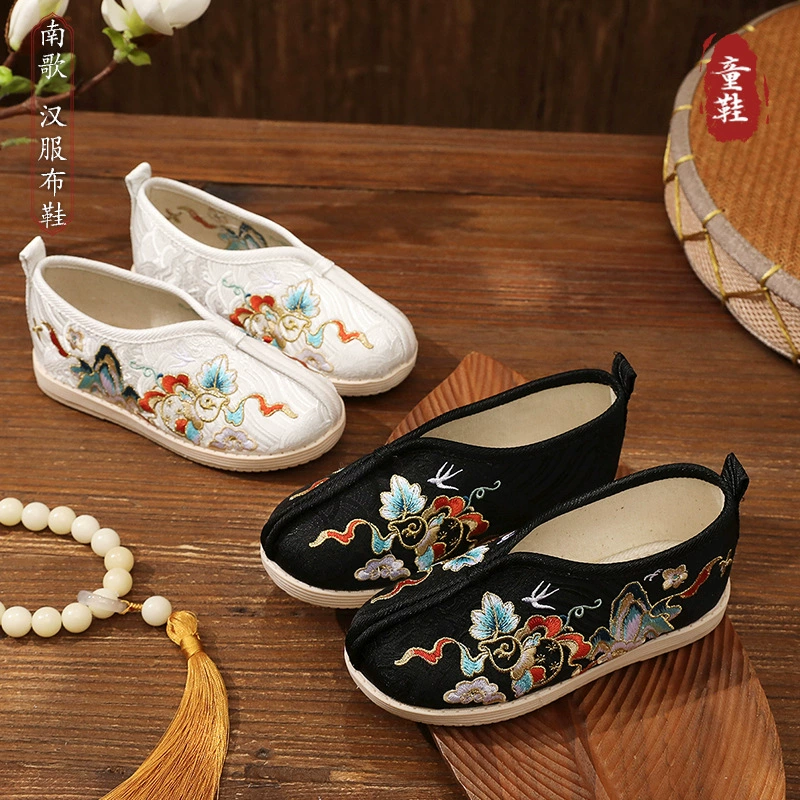 Детская тканевая обувь династии Хань, старинные туфли в китайском стиле в стиле Тан, старые пекинские туфли с вышивкой сосны, без шнуровки, обувь династии Хань