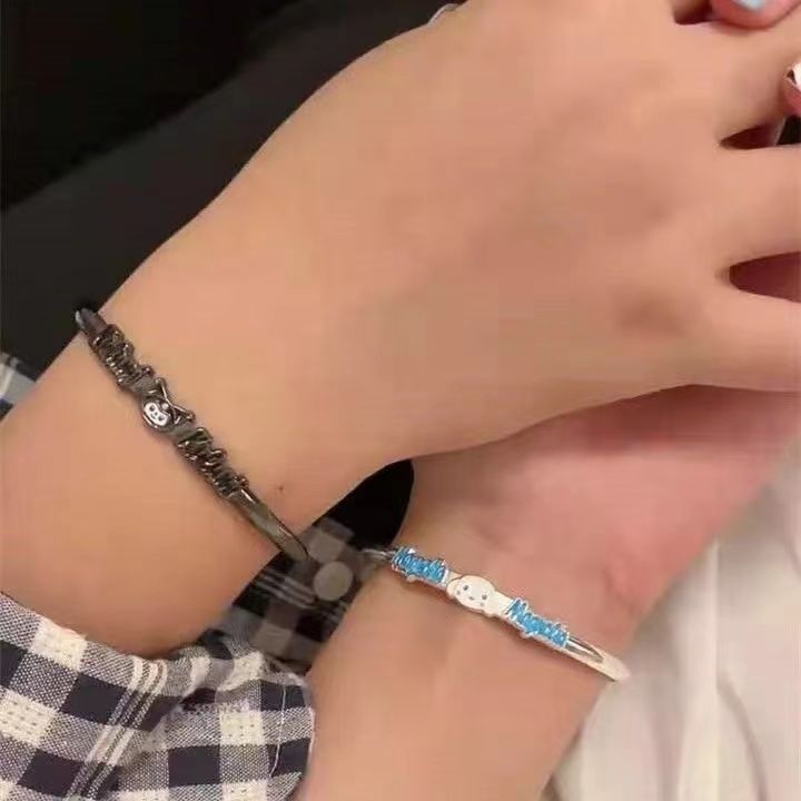 Lindo dulce Sanrio Yugui pulsera de perro chica simple nicho diseño ins melodía pulsera coolomi