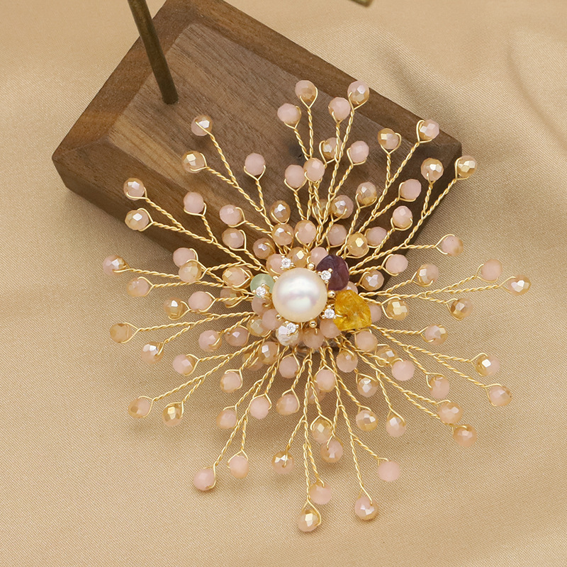 Broche de perlas naturales con borlas de bambú marino y flores, moda de alta gama, redondo y exquisito, broche de perlas estilo Chanel de alta calidad para mujer.