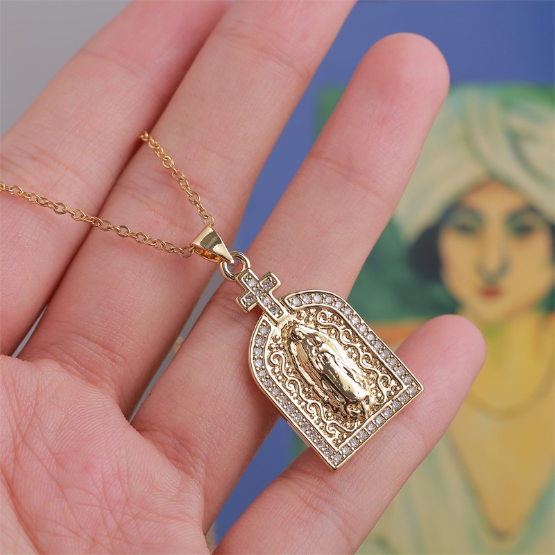 Fashion Holy Lord Mary Copper Inlaid Zirconium Necklace display picture 3