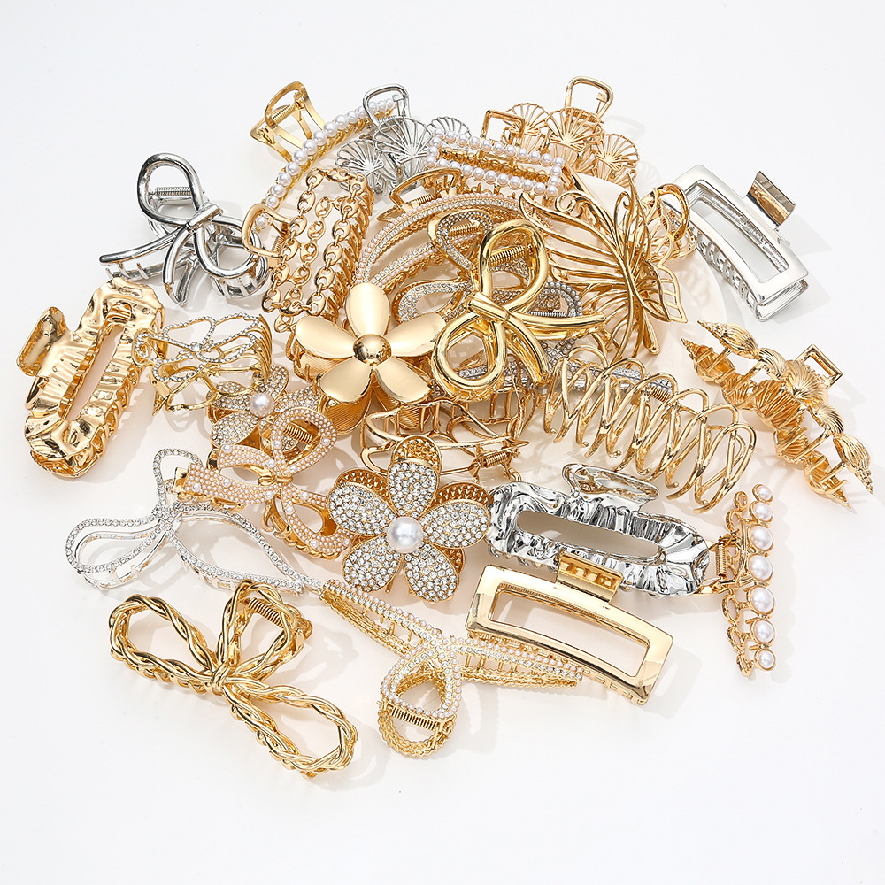 Fashion Alloy Claw Clip Pearl Rhinestone Hairpin Versatile Ponytail Clip Back of Head Bun Shark Clip Wholesale