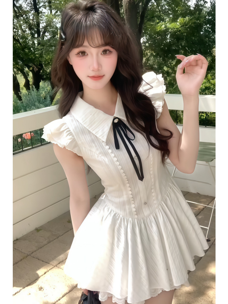 2026感蝴蝶结系带小众不撞款连衣裙女温柔风蕾丝拼接显瘦短裙女装