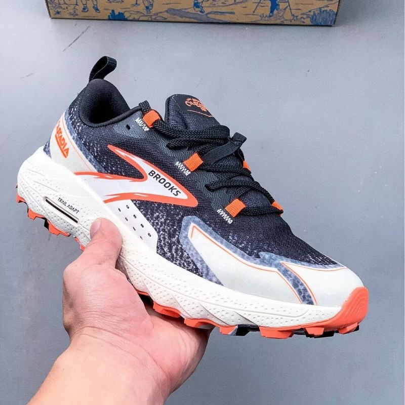 貿易クロスボーダー Brooks ブルックス Cascadia 18 新しいクッション性と通気性のあるクロスカントリー ランニング シューズ 36-46|undefined