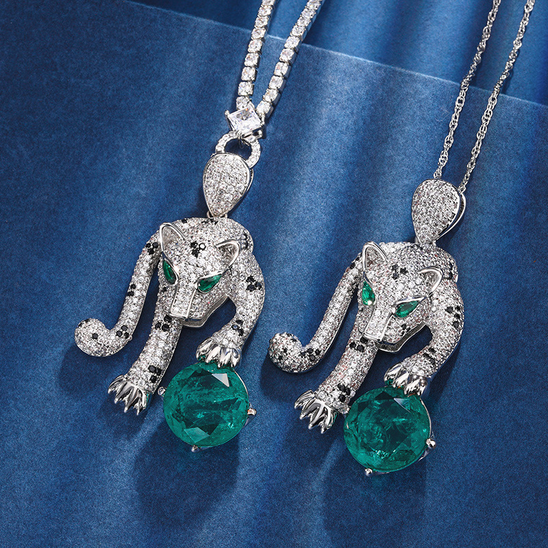 El otoño y el Invierno nuevo estilo Zhuang Sheng joyería de Europa y América retro artificial Esmeralda leopardo lujo con incrustaciones de piedra principal 16mm