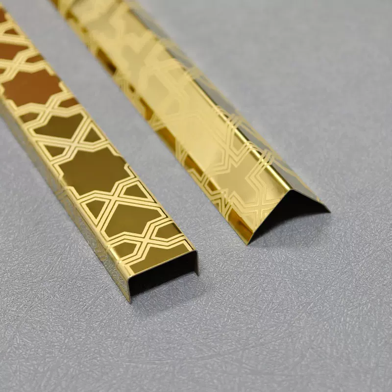 蚀刻304不锈钢L型槽踢脚线拉丝镜面吊顶天花板背景墙装饰条包边条