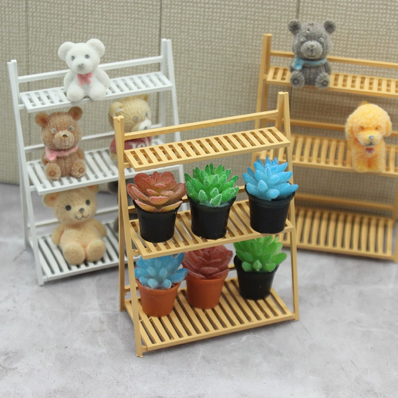 Small doll house with accessories