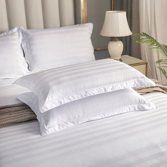 White bedspread, cotton big pillowcase