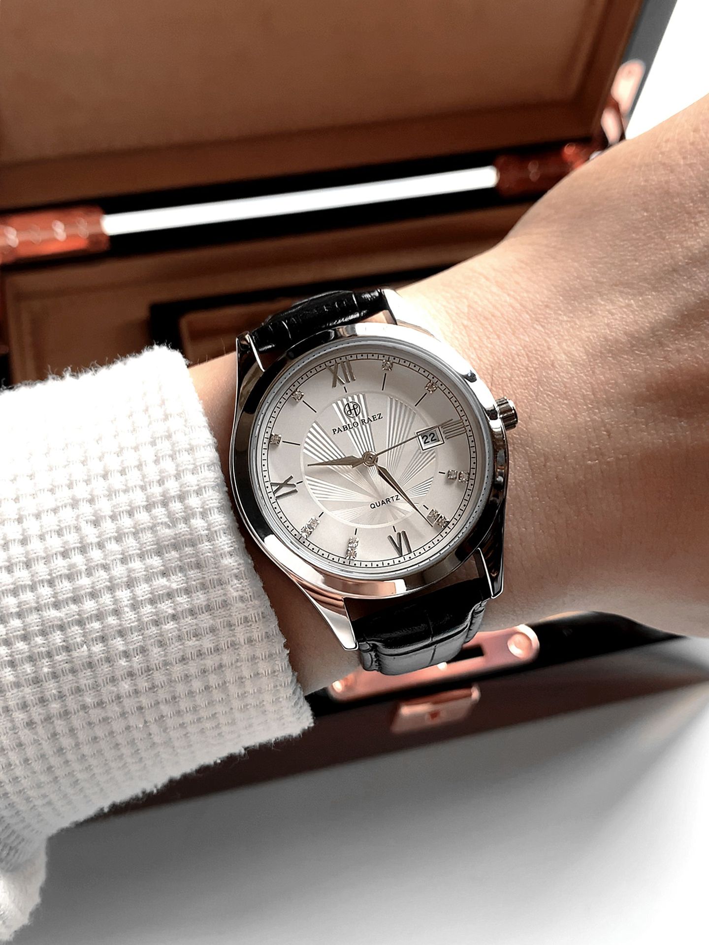 2024 Nouvelle montre de vente chaude à haute valeur esthétique, montre pour hommes authentique, montre populaire, mode étudiante haut de gamme et montre pour hommes polyvalente_voghion.com