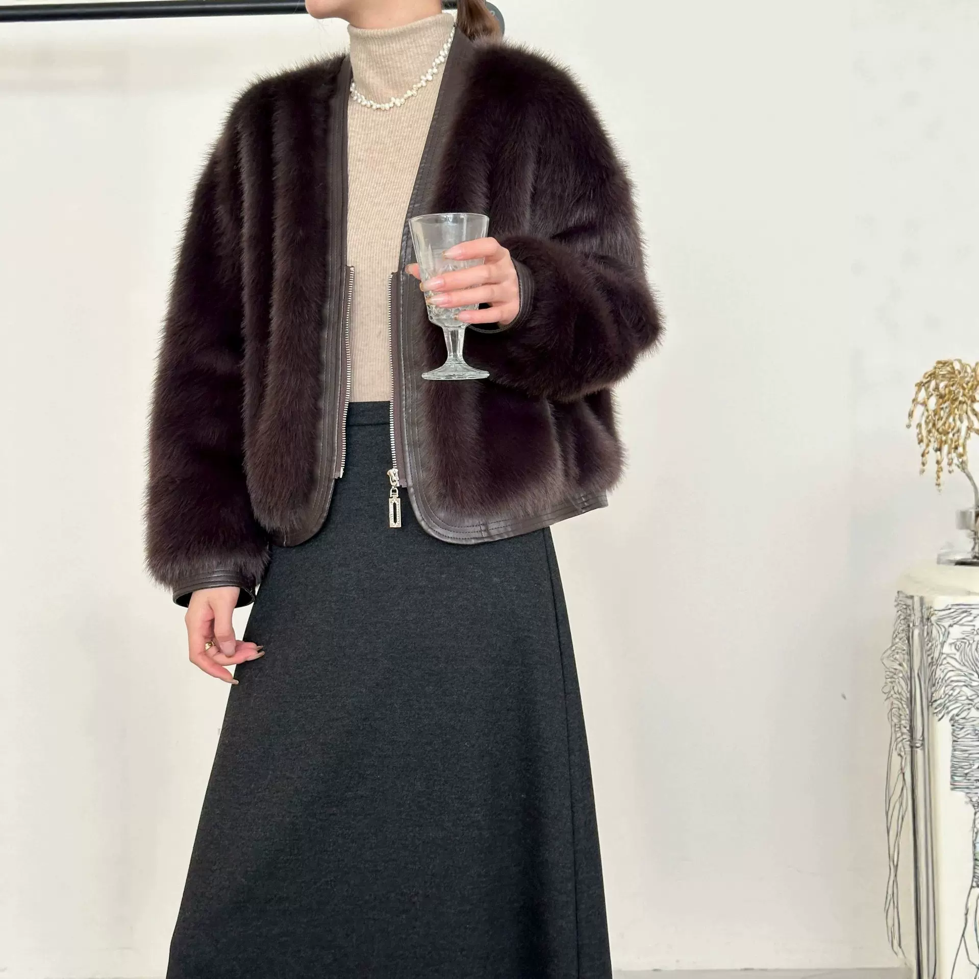 仿皮草仿水貂V字领落肩袖长袖拉链开衫皮质包边麂皮绒环保貂女冬